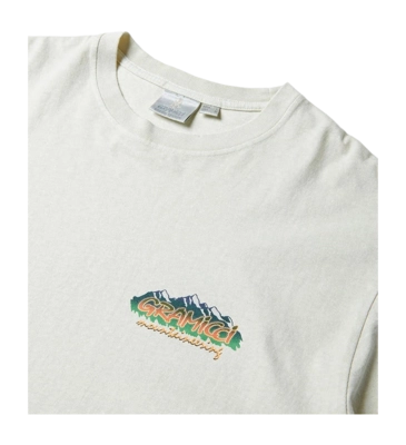 7---Gramicci-G5SU-T168_NATURALPIGMENT_unisex-tee-detail_1