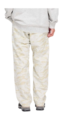 5----Gramicci-G5SM-P010_SANDCAMO_mens-pants-model_M5
