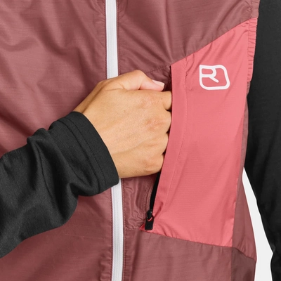 3---60012-34701-WINDBREAKER_VEST_W_mountain_rose-D-01~-~media--9a2dd926--query@2x