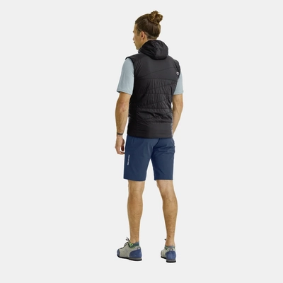 6---61330-SWISSWOOL_PIZ_DUAN_VEST_M-M-02~-~media--9a2dd926--query@2x