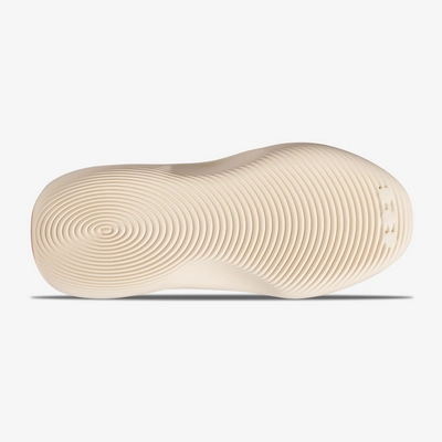3---IH0355_4_FOOTWEAR_Photography_Bottom_View_transparent