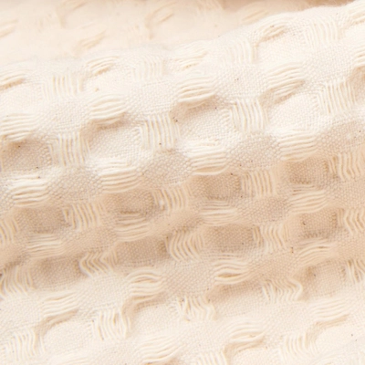 3---koeka-oslo-baby-ledikantdeken-wafel-teddy-100x150-cm-natural-pebble-ecru-8718276211823