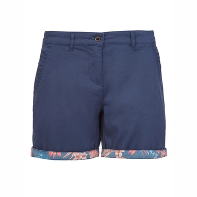 Korte Broek Protest Women Barry Concrete
