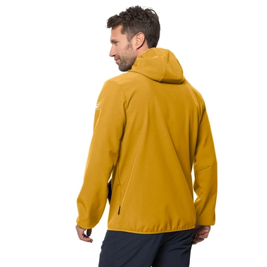 3---1305821-3015-2-essential-peak-jacket-men-golden-yellow