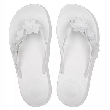 3---FitFlop Iqushion Floral White 2