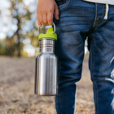3---K12CNSIPPY-BS-kids_sippy_bottle_carry_lifestyle_1024x