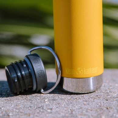 3---K12VCNPPL-MG-loop_cap_off-bottle_lifestyle_1024x (1)