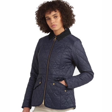 3---LQU1303NY71_SS21_front_model_2