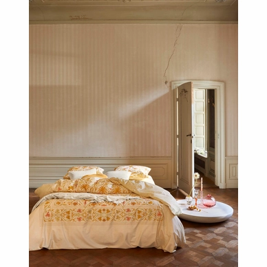 3---Vicia_Duvet_cover_Yellow_straw_100940_540_LR_S2_P