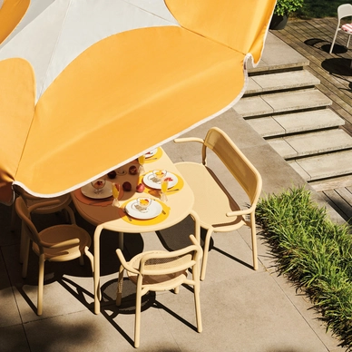 3---12_FATBOY_Toni_Tavolo_Sandy_Beige_Moodpicture_AH_WITHOUT_MODEL_050