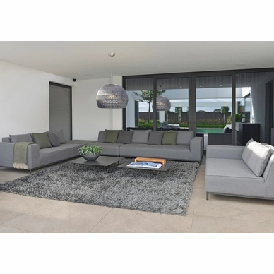 3---2020 M&L Outdoor fabric West lounge - Aluminium Kick coffee table - Fibre Isa lampshade (2)