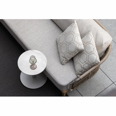 3---Borek 2023 Detail Levante Prato Shell -Hexa light 11139-Peniche side table Rem -Chalk_preview