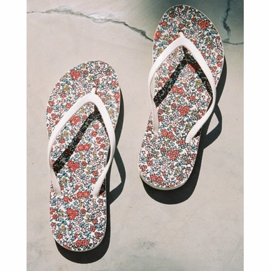 3---Sleeperswomensslimflowernaturalrubberfairtradeflipflop1_9d9a8ee9-f671-455d-8354-149011272af5_2048x