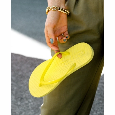 3---Sleeperswomensslimyellownaturalrubberfairtradeflipflop3_4967a6a5-c747-4401-a525-5cfea58958f4_1512x