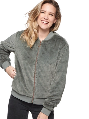 3610392_468_model_front-half_02