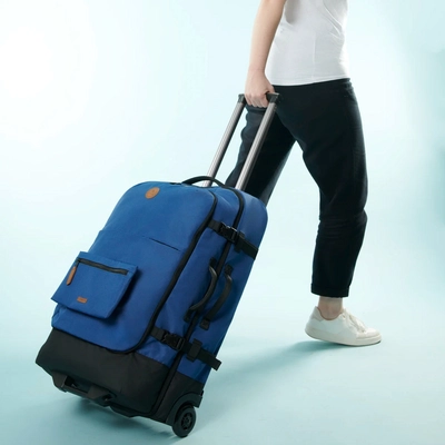 7---TDM_W24_SOFT_SUITCASE_MEDIUM_SHIRAZ_3667022011574_02