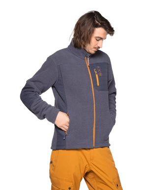3710192_900_model_front-half_02