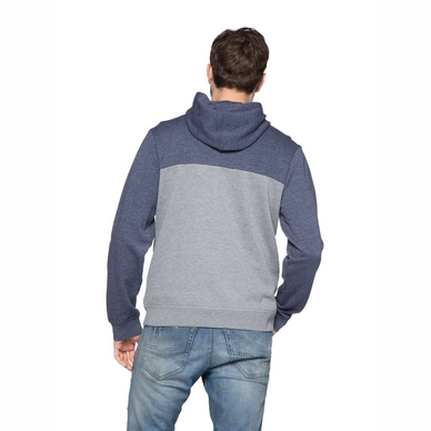 3712192_941_model_back-half_01