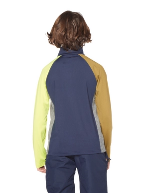 3811392_941_model_back-half_01