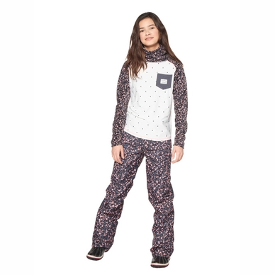 3911392_719_model_front-full_01