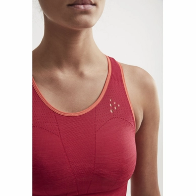 4---1907185_735734_Fuseknit Mid Impact Bra_C3