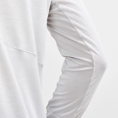 4---2781_8c34a8c75e-1911332-914000_adv-subz-wool-ls-tee-2-m_closeup4-original