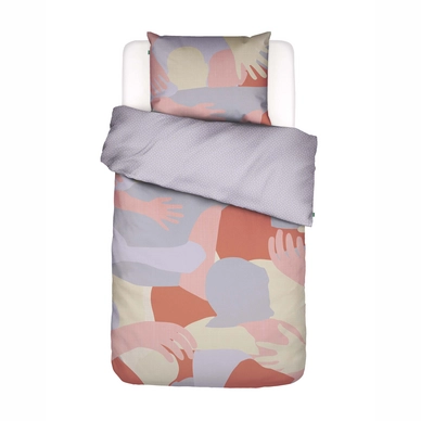 4---Hug_it_out_Duvet_cover_Multi_100056_165_LR_P11_P