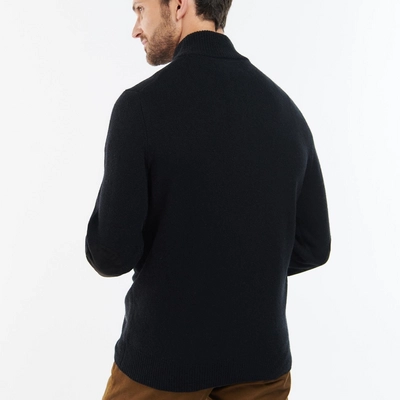 4---MKN0585BK31_AW22_back_model_1