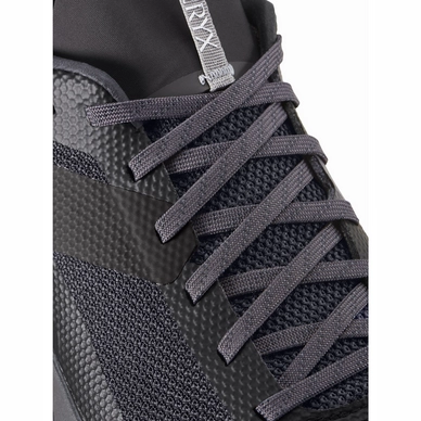 4---Norvan-VT-2-Shoe-Carbon-Copy-Smoke-Lace-Detail