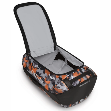 4---TransporterDuffel65_F21_Side3_BlackOrangeCamo
