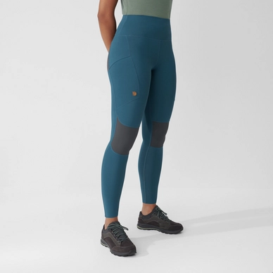 4---Abisko_Trekking_Tights_Pro_W_84771-534-048_E_MODEL_FJR