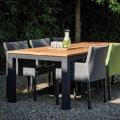 4---diningchair-suns-red-antas-mood_1500