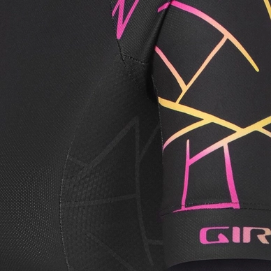 4---giro-chrono-sport-jersey-womens-road-apparel-black-craze-detail-2