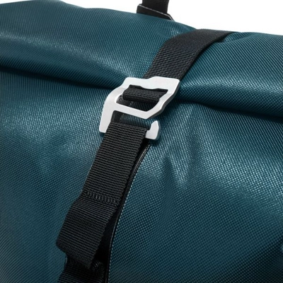 4---commuter-daypack-city-21l_r4108_detail-2