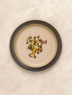 4---saisons-beluga-almond-topview_720x