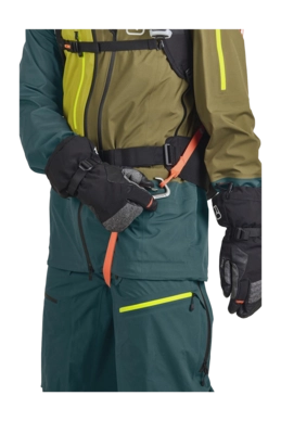 3---49201-90201-AVABAG_LITRIC_FREERIDE_18_black_raven-D-01-_no-bg