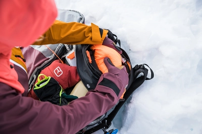 4---ORTOVOX-IMAGE-AVABAG-LITRIC-SKITOUR-WS2223-MONTAFON-HHECKMAIR-6