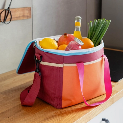 bu20_telli_kuehltasche_ambiente_01_2024_5a4e6e33