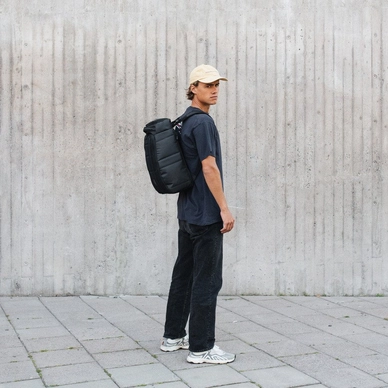 437_68df8f5263-olsson92_stockholm-sweden_hugger20l_black-full_1800x1800