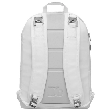 453_2b103ea016-white_the_avenue_03-full