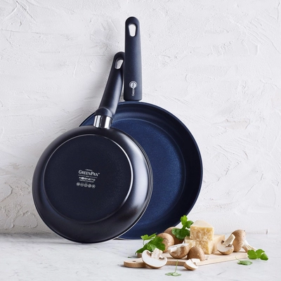 GP_CAM_BA_Bd_2pcSet_Frypan_M_L_Lifestyle_2018_2400x2400-a