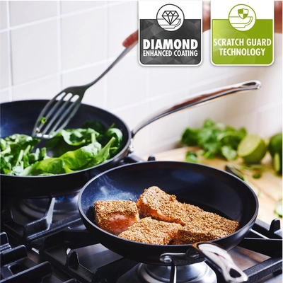4---7-Diamond_Metal-safe-a_ec5f56a1-2ec3-415d-a14d-43c6fad739dd