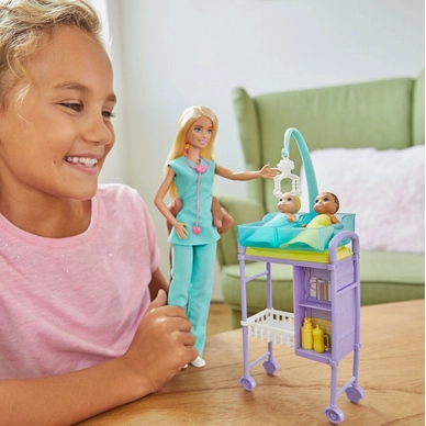 5---Barbie Kinderarts speelset (GKH23)5