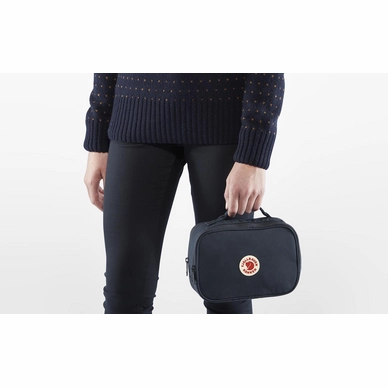 5---F23784_SS19_fvrb_kanken_toiletry_bag_fjaellraeven_21