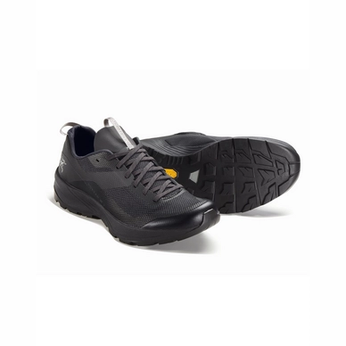 5---Norvan-VT-2-Shoe-Carbon-Copy-Smoke-Pair