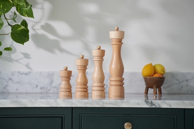 2---H233003_C&M_London 130mm 5inch Natural Beech SM_Lifestyle_HR (1)