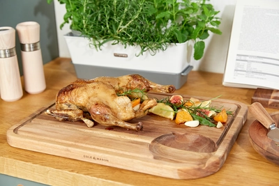 2---H722129_C&M_Large Acacia Carving Board_Lifestyle_HR