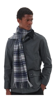 3---USC0001TN17_AW23MAIN_front_1-_no-bg