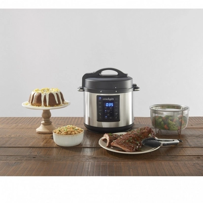 4---CSC089X-crockpot-with-food-lifestyle_611cd3e6d0d691.24462601