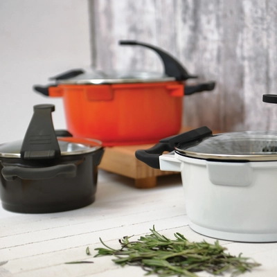 6---0004751_kookpot-met-deksel-oranje-28-cm